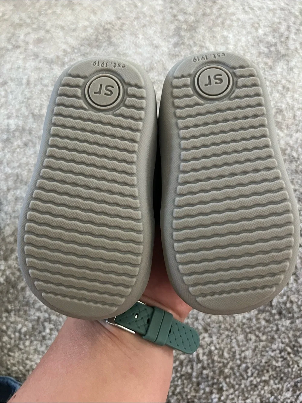 Stride Rite comfortable grey